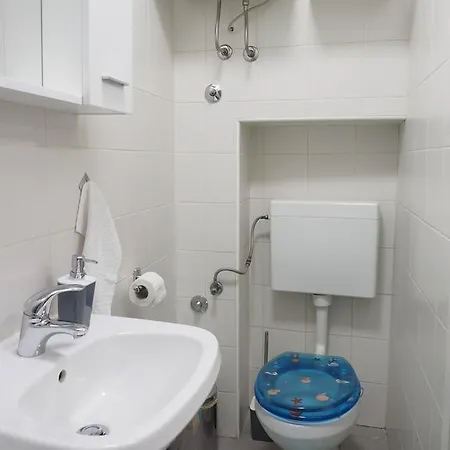 Guest house Korzo Laura 3*